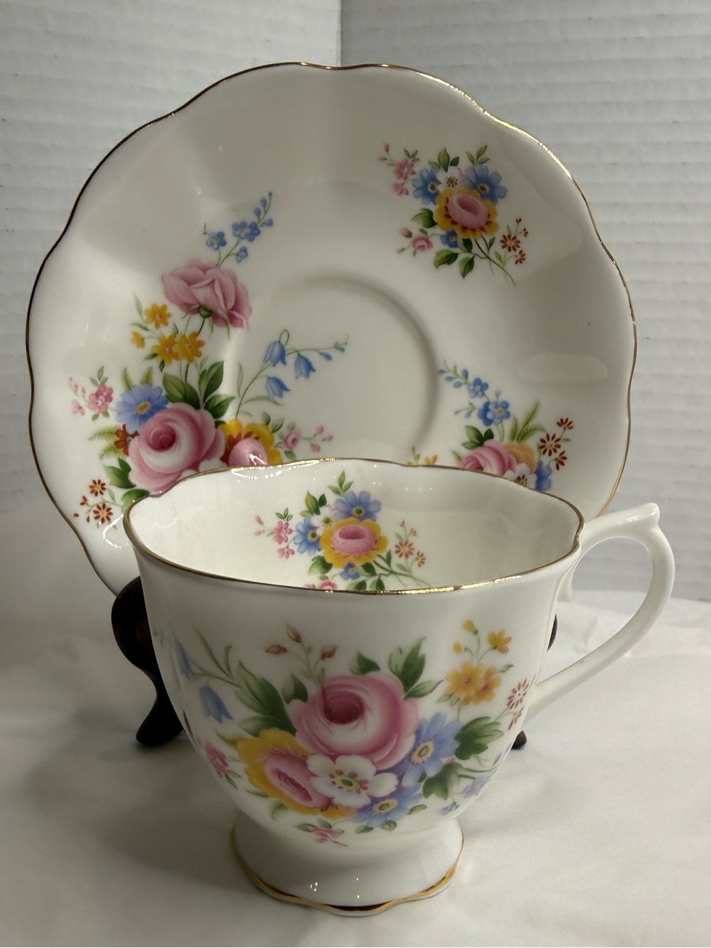Royal Albert Rose and Multi-Color Floral China Teacup & Saucer English Bouquet